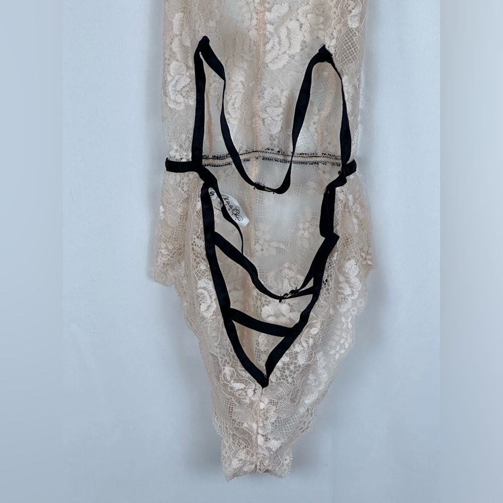 Oh La La Cheri Paris Willow Lace Thong Teddy- One Size - Picture 10 of 12